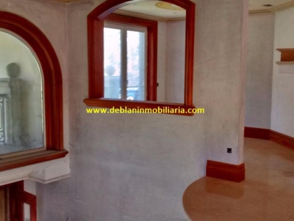 SE VENDE ESPECTACULAR CASA DE 478m2 EN SALVATIERRA