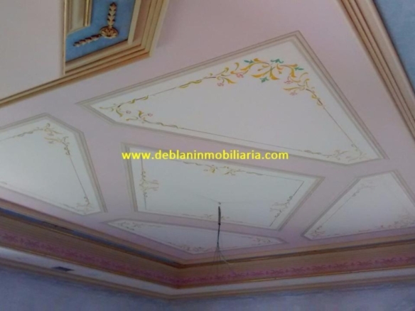 SE VENDE ESPECTACULAR CASA DE 478m2 EN SALVATIERRA