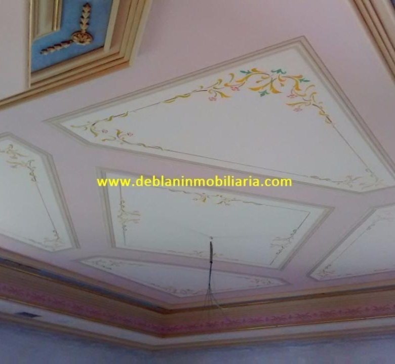 SE VENDE ESPECTACULAR CASA DE 478m2 EN SALVATIERRA