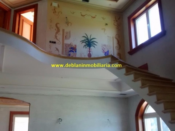SE VENDE ESPECTACULAR CASA DE 478m2 EN SALVATIERRA