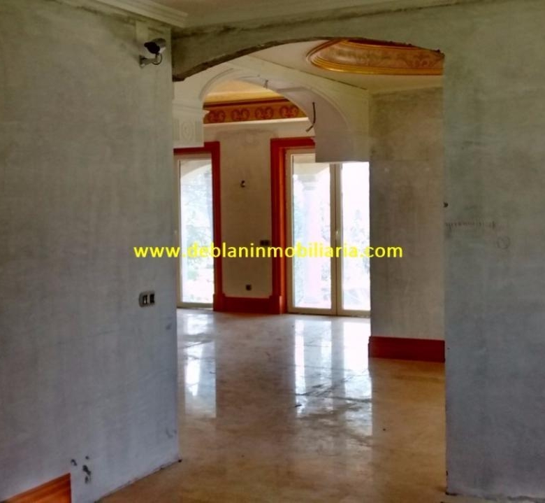 SE VENDE ESPECTACULAR CASA DE 478m2 EN SALVATIERRA