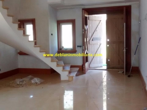 SE VENDE ESPECTACULAR CASA DE 478m2 EN SALVATIERRA
