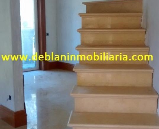 SE VENDE ESPECTACULAR CASA DE 478m2 EN SALVATIERRA