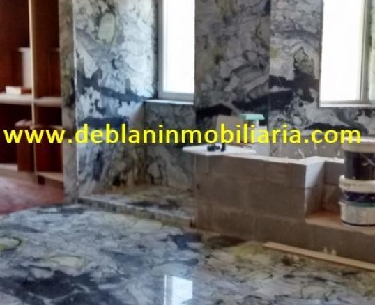 SE VENDE ESPECTACULAR CASA DE 478m2 EN SALVATIERRA