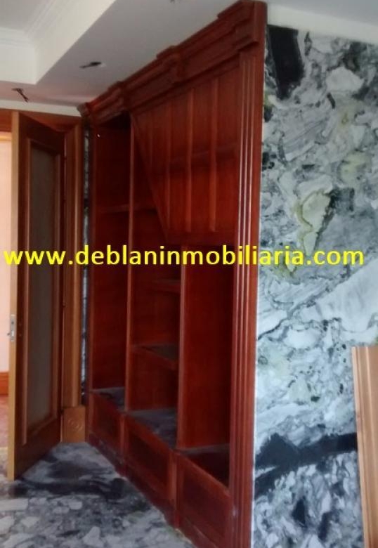 SE VENDE ESPECTACULAR CASA DE 478m2 EN SALVATIERRA