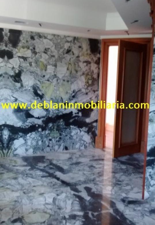 SE VENDE ESPECTACULAR CASA DE 478m2 EN SALVATIERRA