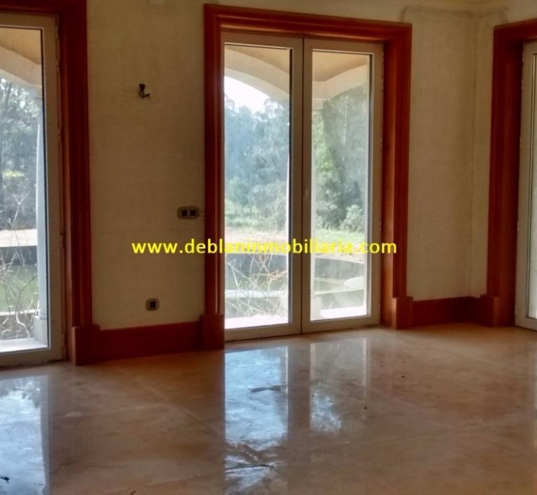 SE VENDE ESPECTACULAR CASA DE 478m2 EN SALVATIERRA