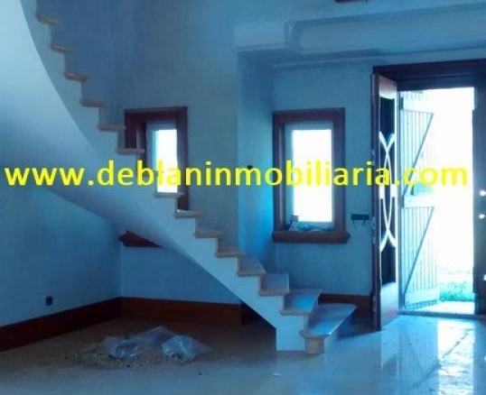 SE VENDE ESPECTACULAR CASA DE 478m2 EN SALVATIERRA