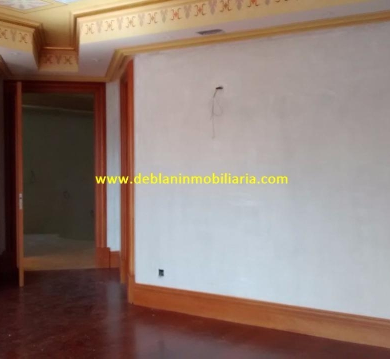 SE VENDE ESPECTACULAR CASA DE 478m2 EN SALVATIERRA