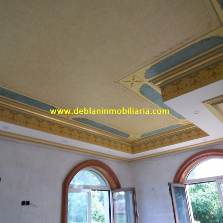 SE VENDE ESPECTACULAR CASA DE 478m2 EN SALVATIERRA