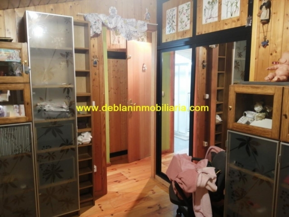 SE VENDE PROPIEDAD CON 2 VIVIENDAS EN TOMIÑO