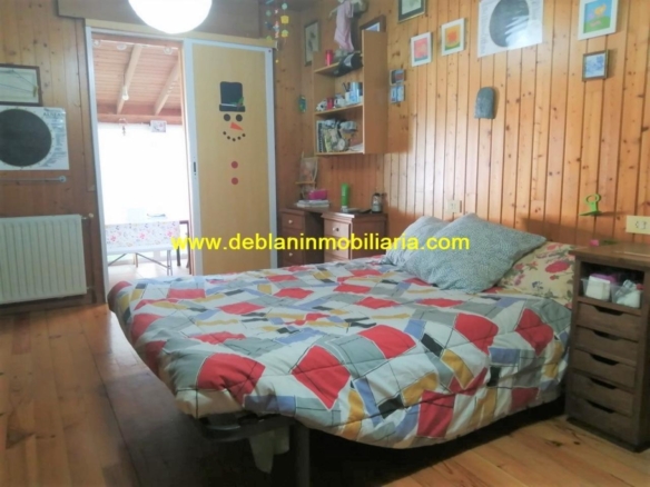 SE VENDE PROPIEDAD CON 2 VIVIENDAS EN TOMIÑO
