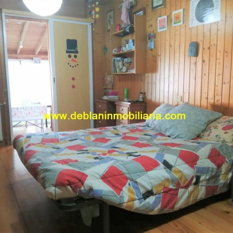 SE VENDE PROPIEDAD CON 2 VIVIENDAS EN TOMIÑO