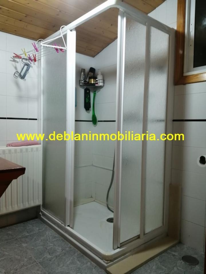SE VENDE PROPIEDAD CON 2 VIVIENDAS EN TOMIÑO