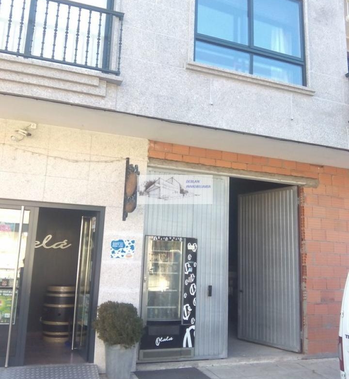 SE VENDE/ALQUILA LOCAL COMERCIAL DE 125 M2