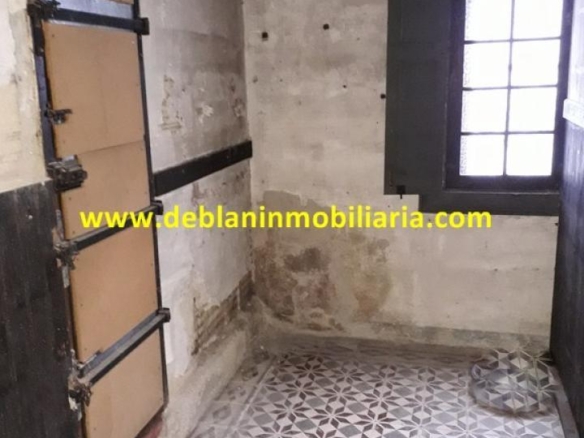 SE ALQUILA LOCAL COMERCIAL DE 25 M2