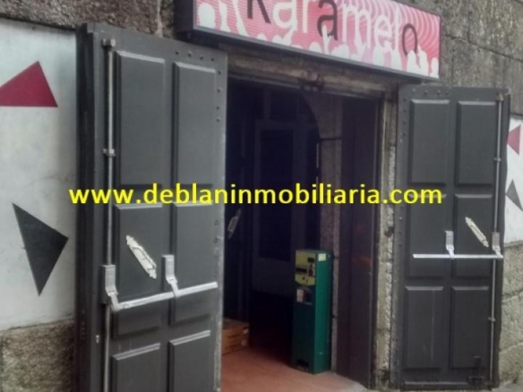 SE ALQUILA LOCAL DE 345M2 CON AMPLIA TERRAZA EN CASCO VIEJO DE TUI