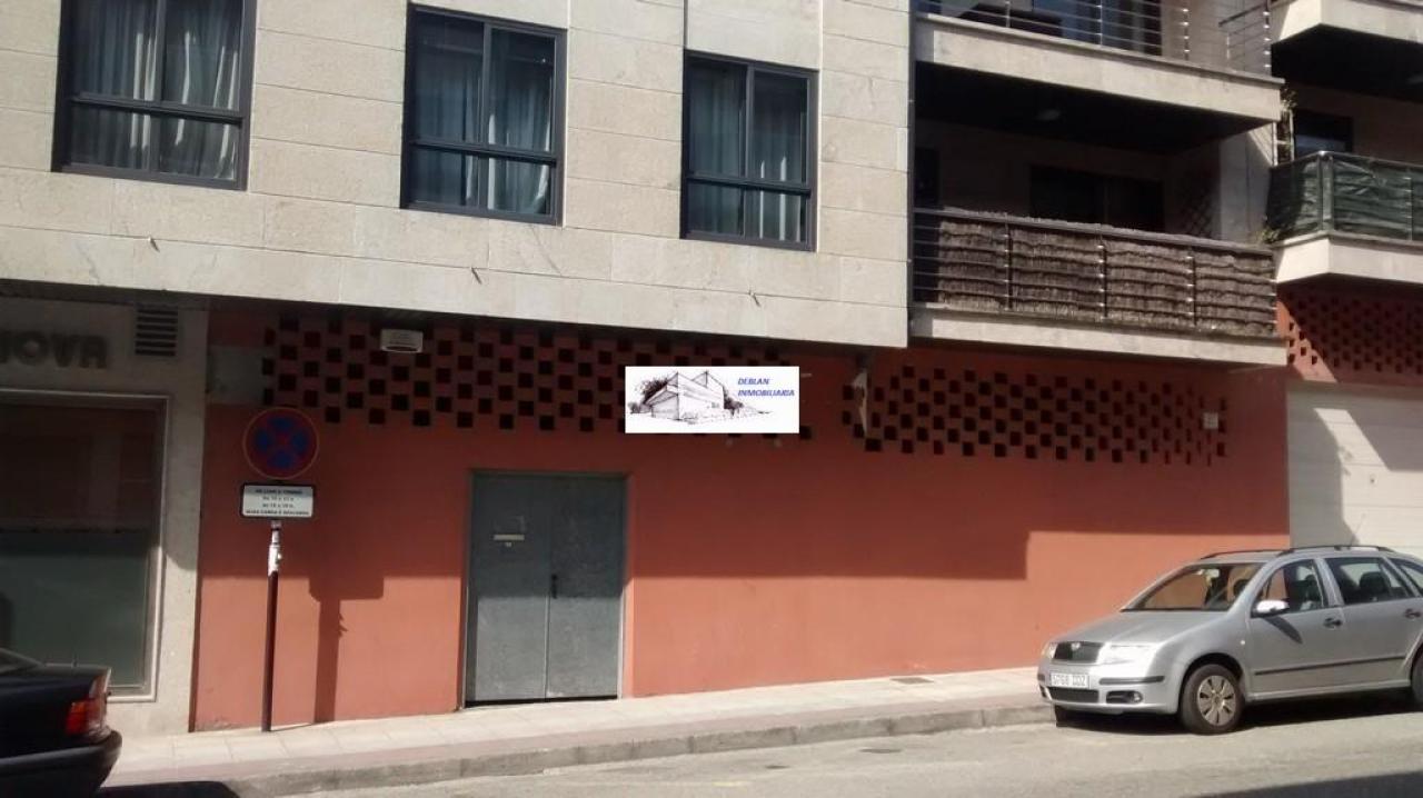 165355559000021436_16529511772 SE ALQUILA / VENDE LOCAL COMERCIAL EN TOMIÑO