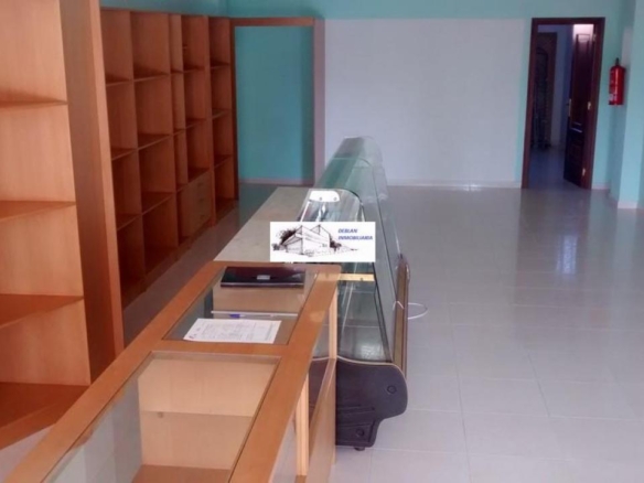 SE ALQUILA LOCAL COMERCIAL EN GOIAN SIN TRASPASO