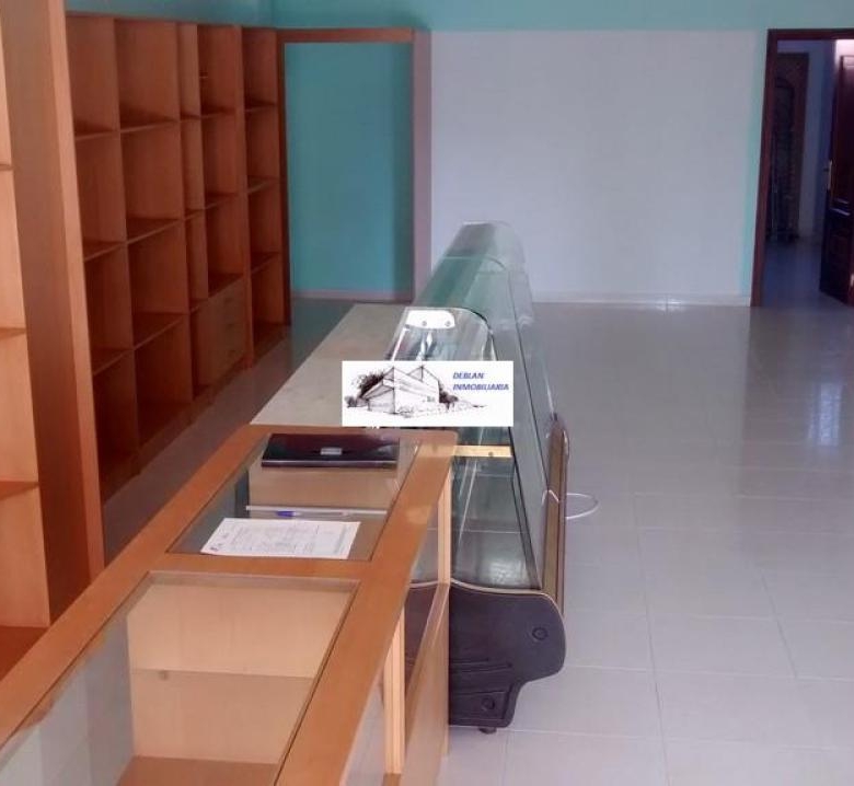 SE ALQUILA LOCAL COMERCIAL EN GOIAN SIN TRASPASO