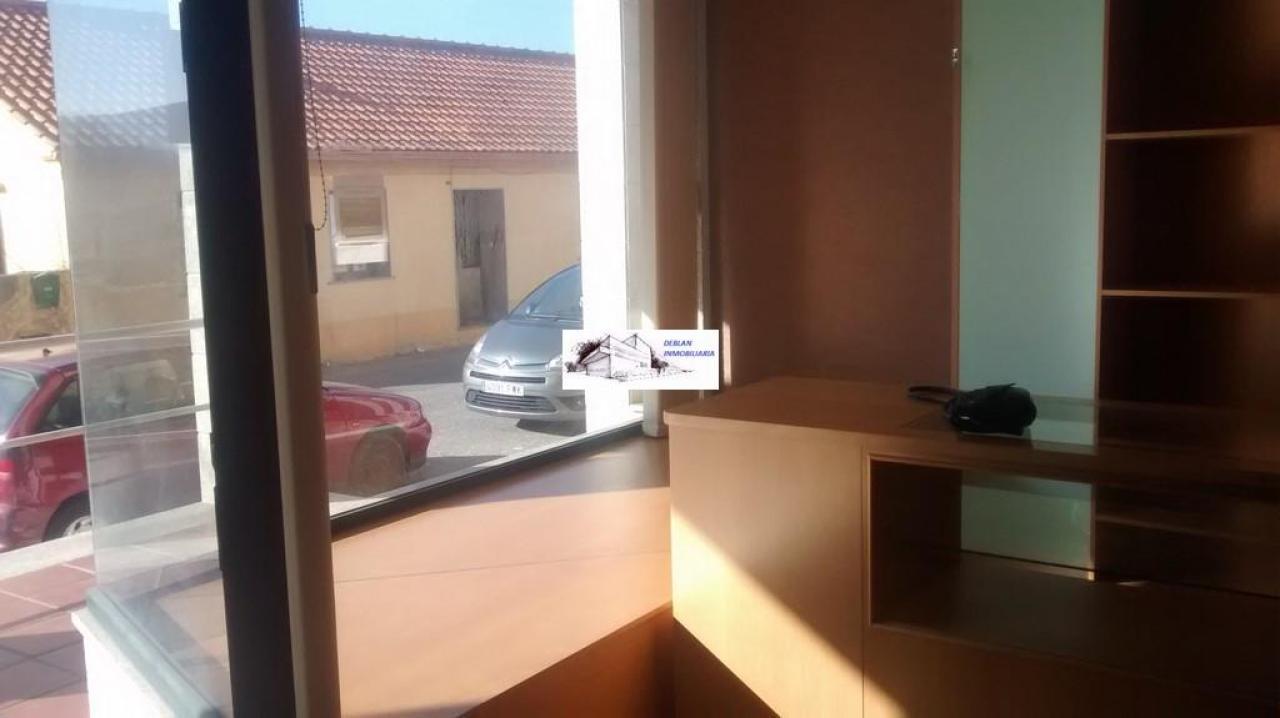 165355560600021438_16529555322 SE ALQUILA LOCAL COMERCIAL EN GOIAN SIN TRASPASO