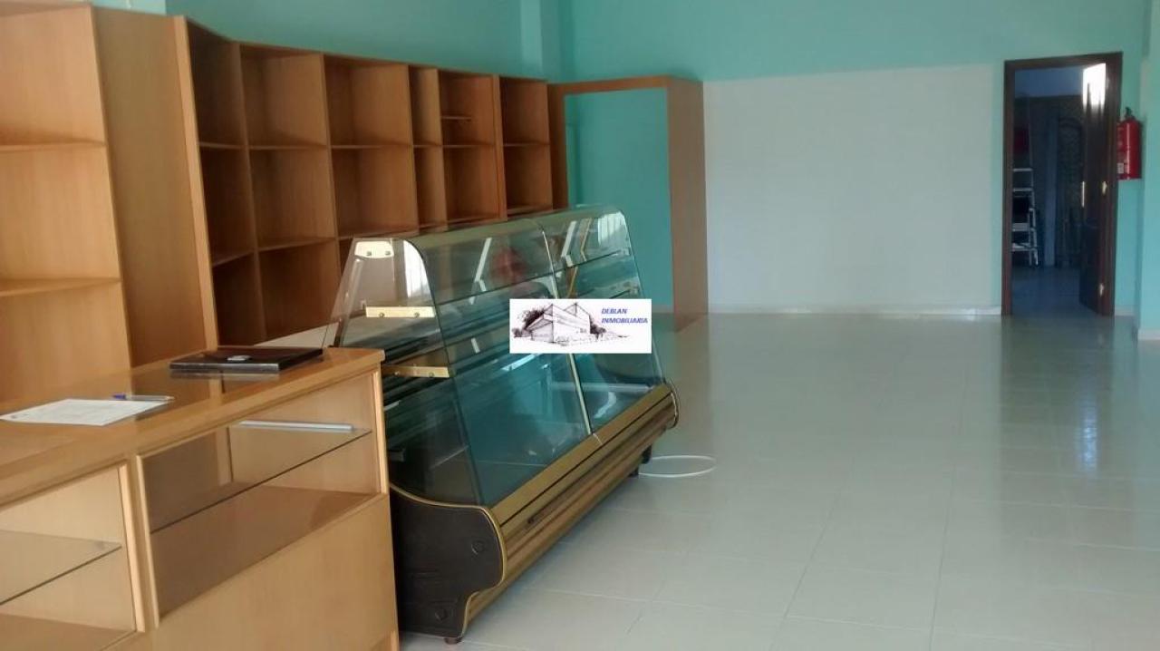 165355561300021438_16529555355 SE ALQUILA LOCAL COMERCIAL EN GOIAN SIN TRASPASO