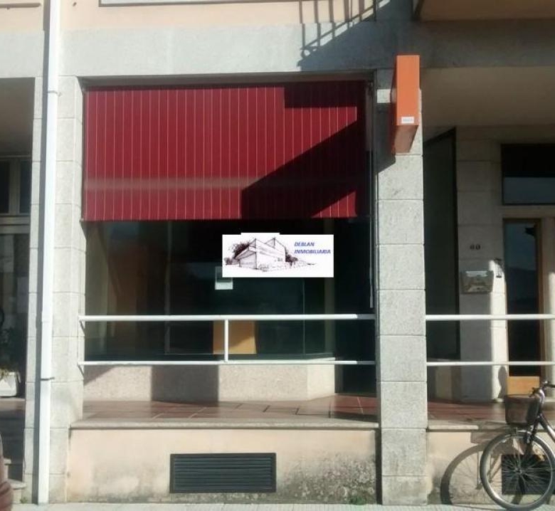 SE ALQUILA LOCAL COMERCIAL EN GOIAN SIN TRASPASO