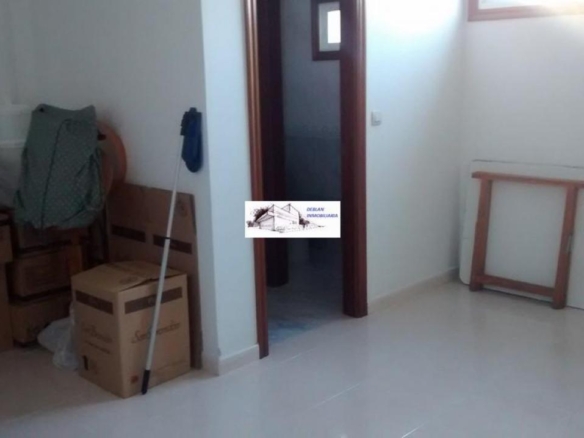 SE ALQUILA LOCAL COMERCIAL EN GOIAN SIN TRASPASO