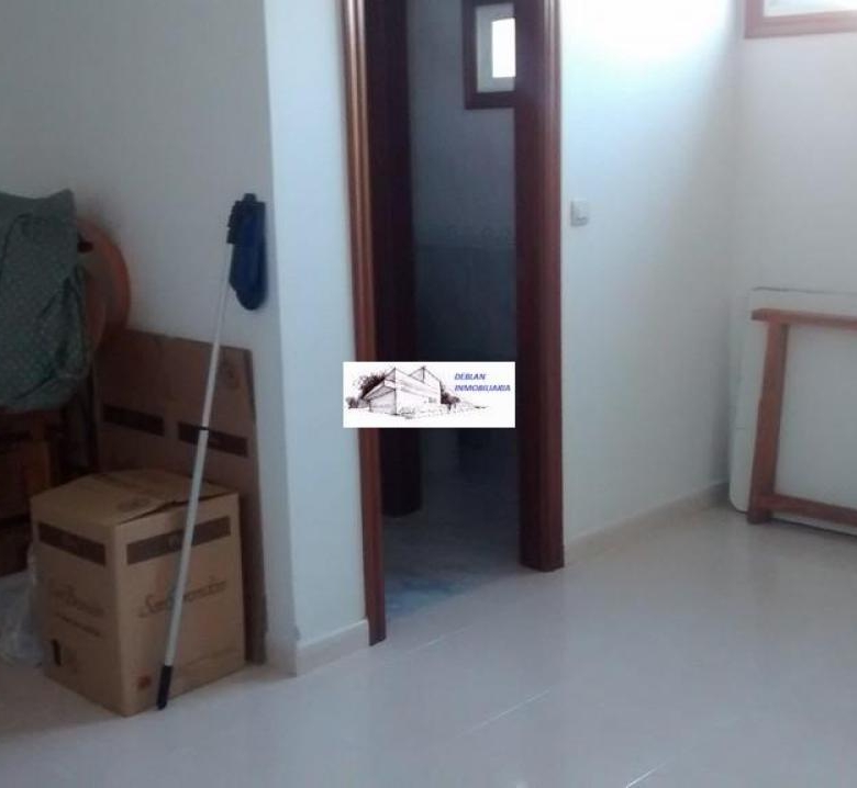 SE ALQUILA LOCAL COMERCIAL EN GOIAN SIN TRASPASO