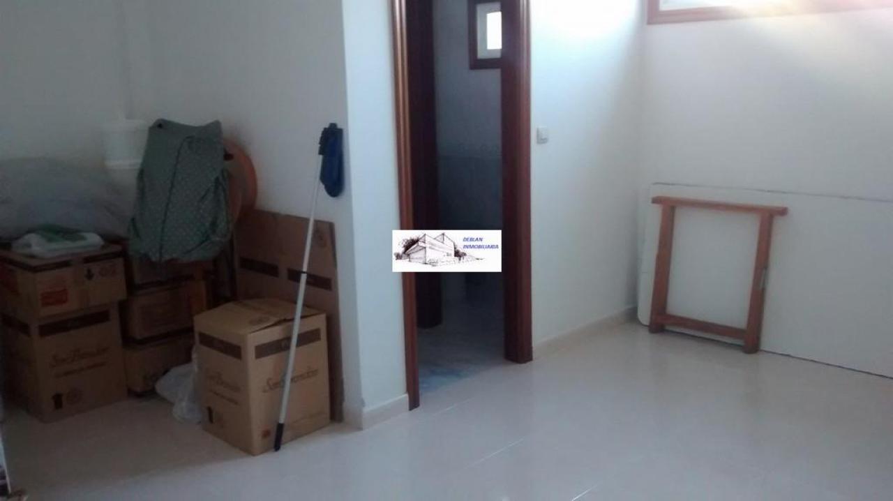 165355561500021438_16529555363 SE ALQUILA LOCAL COMERCIAL EN GOIAN SIN TRASPASO