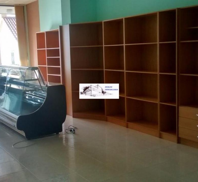 SE ALQUILA LOCAL COMERCIAL EN GOIAN SIN TRASPASO