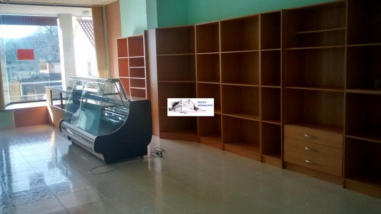 165355561600021438_16529555367 SE ALQUILA LOCAL COMERCIAL EN GOIAN SIN TRASPASO