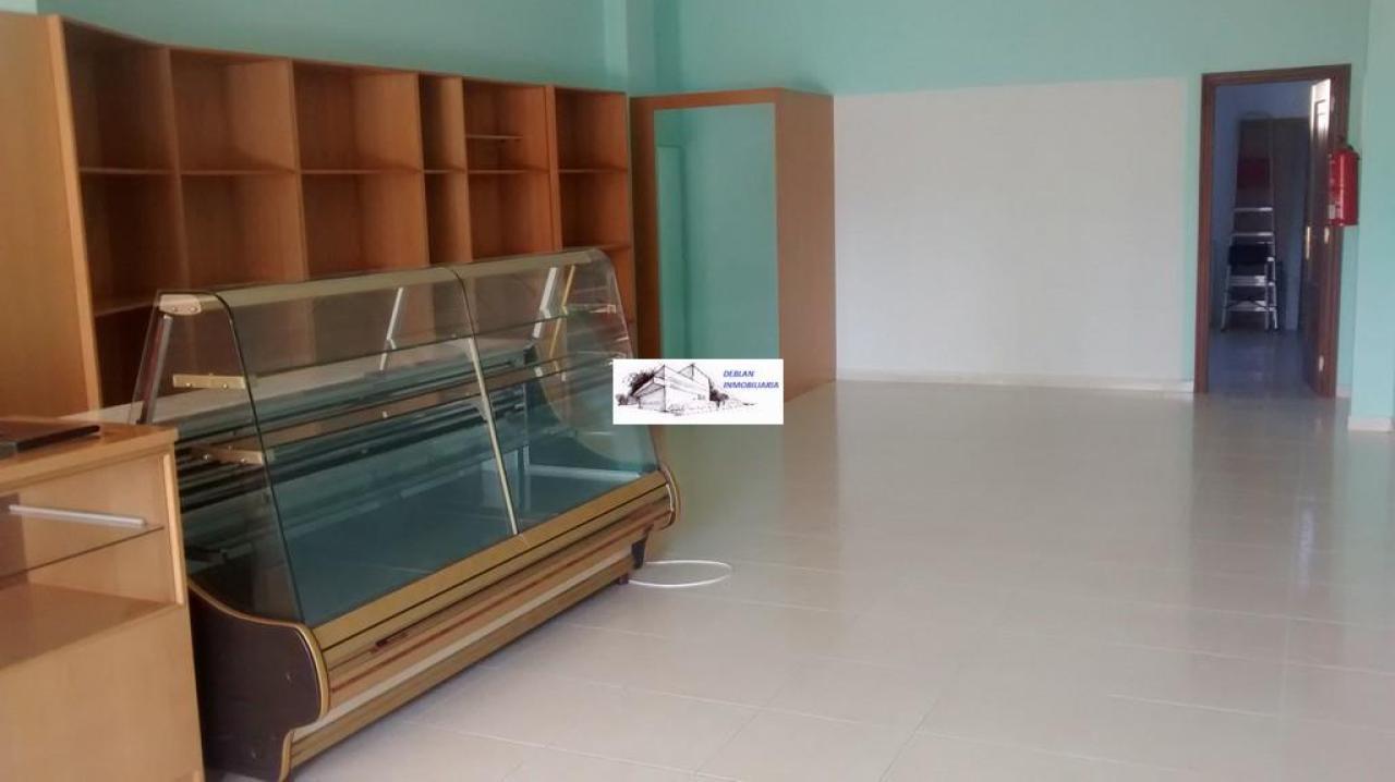 165355562100021438_16529555394 SE ALQUILA LOCAL COMERCIAL EN GOIAN SIN TRASPASO
