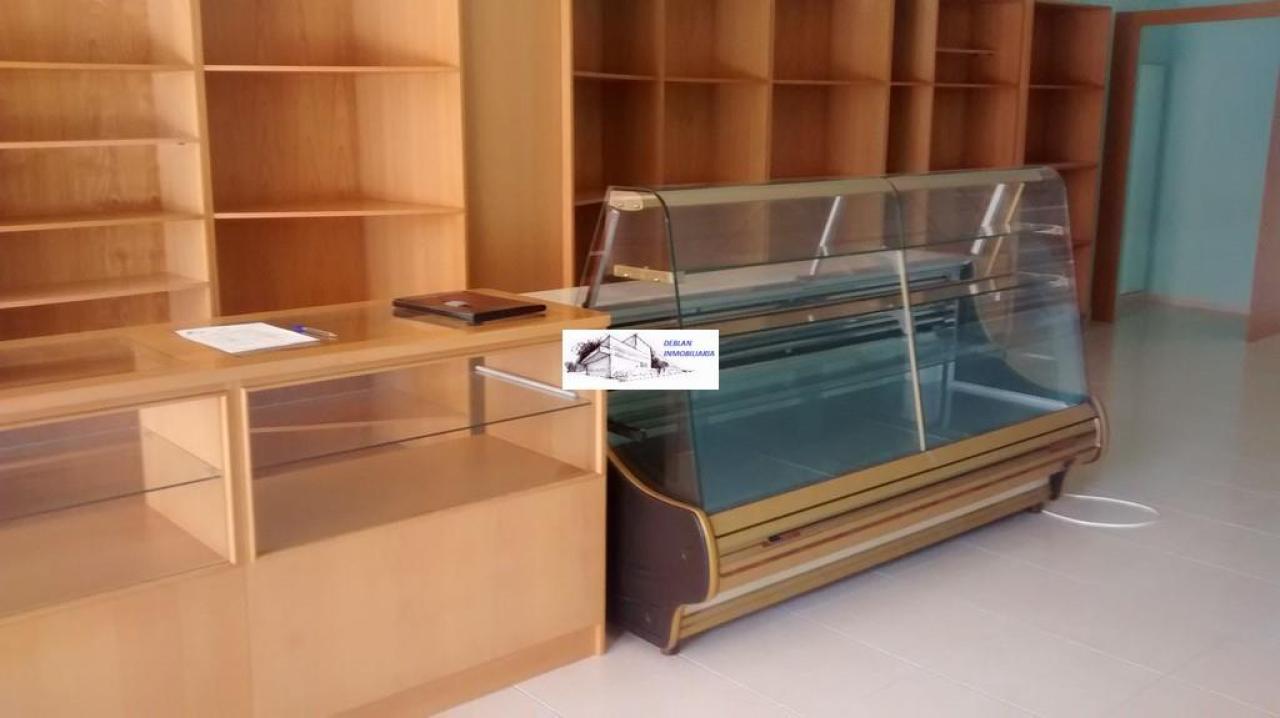 165355562100021438_16529555398 SE ALQUILA LOCAL COMERCIAL EN GOIAN SIN TRASPASO