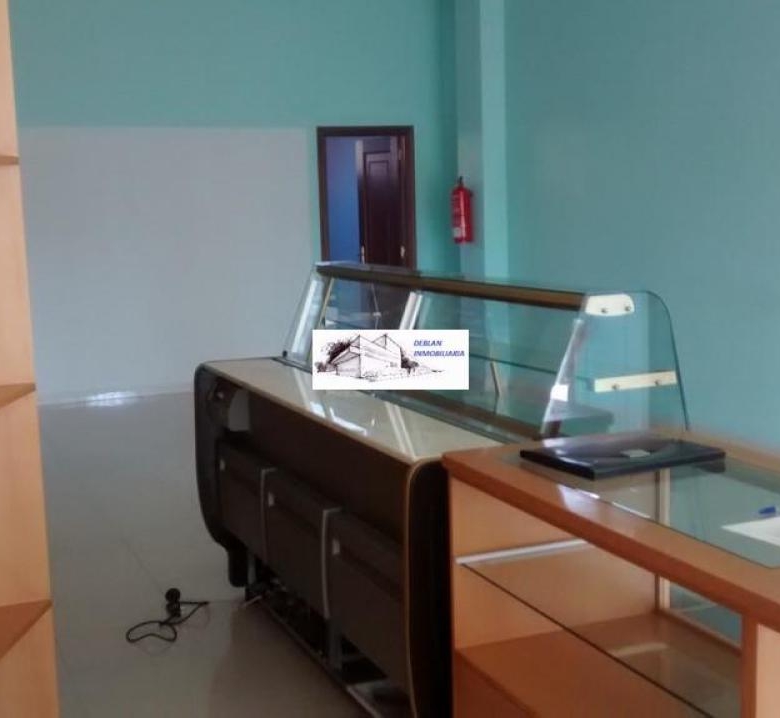 SE ALQUILA LOCAL COMERCIAL EN GOIAN SIN TRASPASO