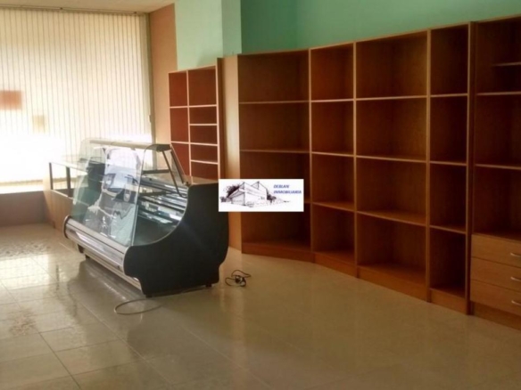 SE ALQUILA LOCAL COMERCIAL EN GOIAN SIN TRASPASO