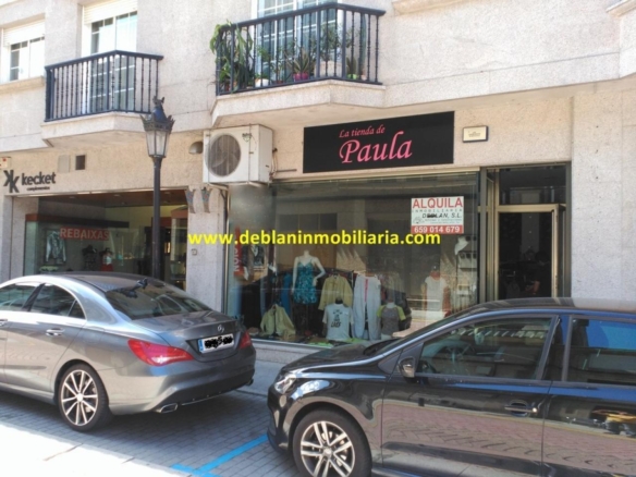 SE ALQUILA AMPLIO LOCAL CENTRICO Y ACONDICIONADO EN TUI