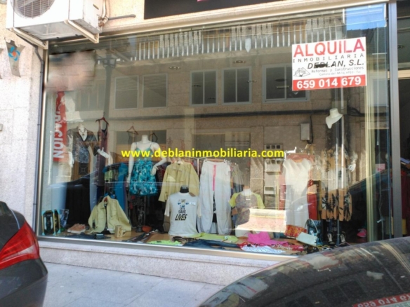 SE ALQUILA AMPLIO LOCAL CENTRICO Y ACONDICIONADO EN TUI