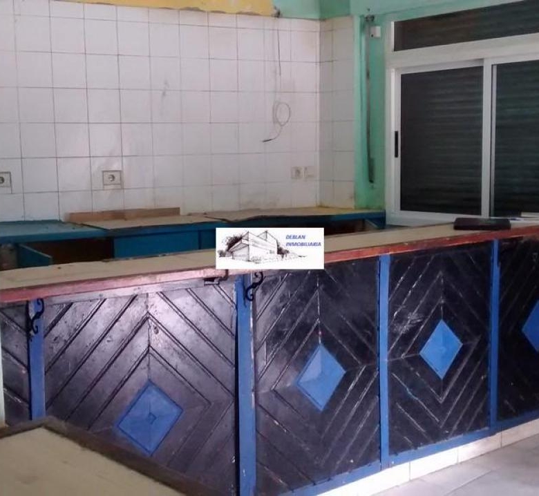 SE ALQUILA LOCAL COMERCIAL CENTRICO EN CANGAS