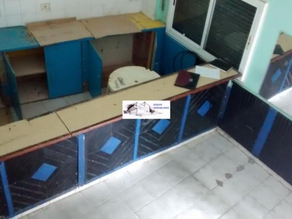 SE ALQUILA LOCAL COMERCIAL CENTRICO EN CANGAS