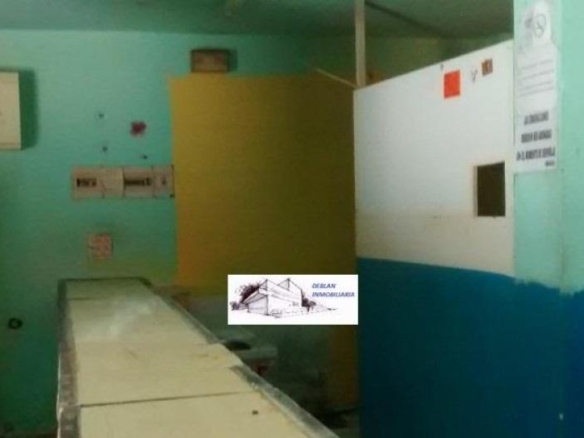 SE ALQUILA LOCAL COMERCIAL CENTRICO EN CANGAS