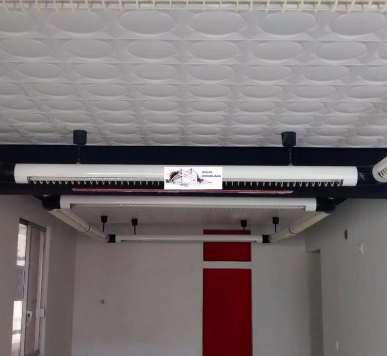 SE ALQUILA LOCAL COMERCIAL CON ZONA EXTERIOR A PIE DE CALLE EN CANGAS