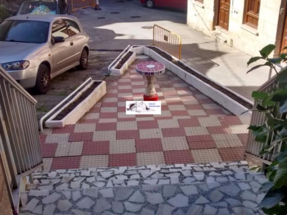 SE ALQUILA LOCAL COMERCIAL CON ZONA EXTERIOR A PIE DE CALLE EN CANGAS