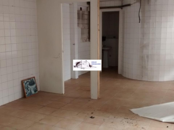 SE ALQUILA LOCAL COMERCIAL CENTRICO EN TUI