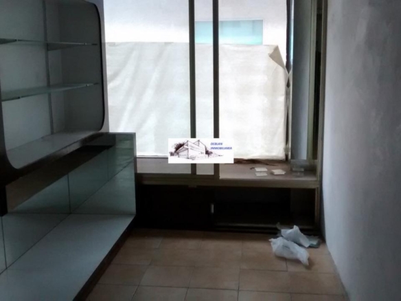 SE ALQUILA LOCAL COMERCIAL CENTRICO EN TUI
