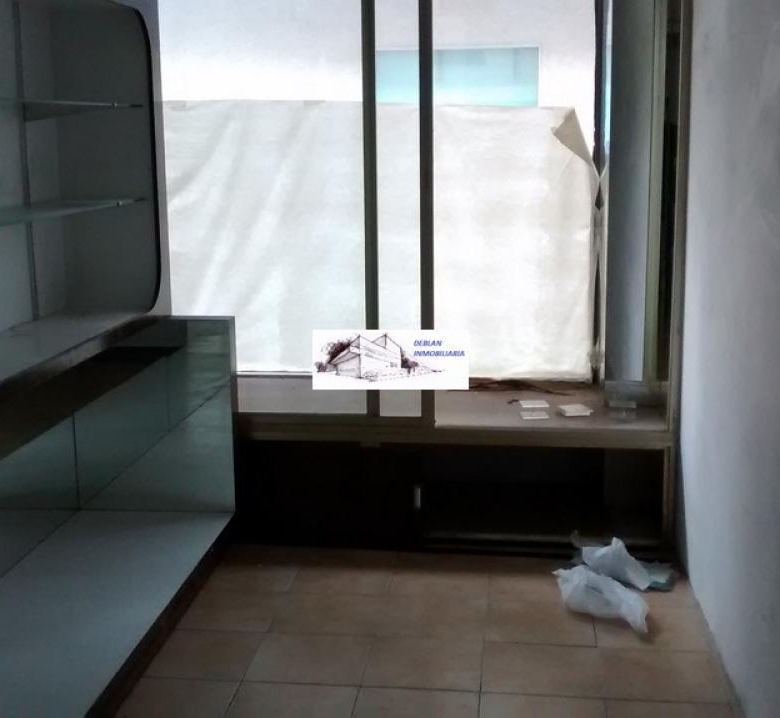 SE ALQUILA LOCAL COMERCIAL CENTRICO EN TUI
