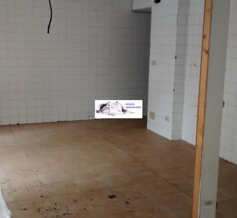 SE ALQUILA LOCAL COMERCIAL CENTRICO EN TUI