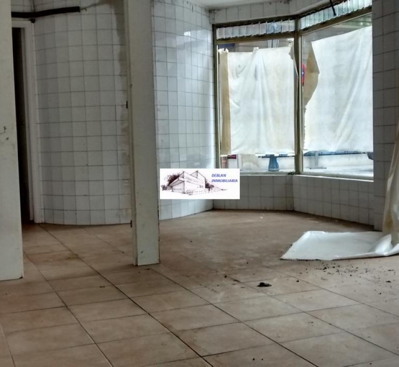 SE ALQUILA LOCAL COMERCIAL CENTRICO EN TUI