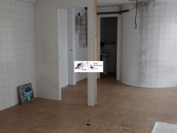 SE ALQUILA LOCAL COMERCIAL CENTRICO EN TUI