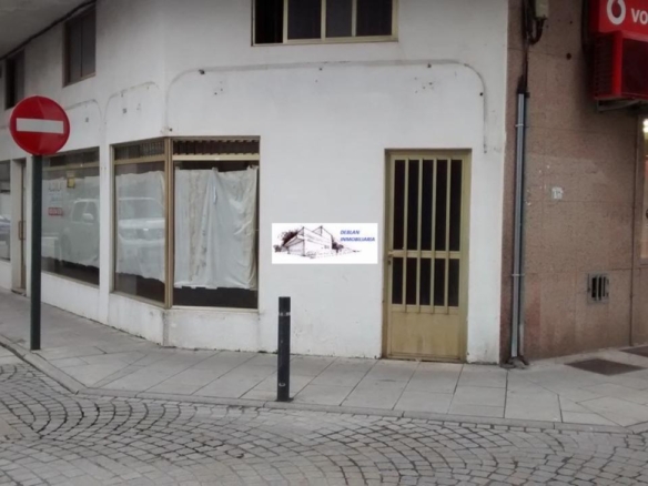 SE ALQUILA LOCAL COMERCIAL CENTRICO EN TUI